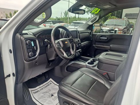 Used 2020 Chevrolet Silverado 1500 LTZ w/ LTZ Premium Package AWD/4WD image 7