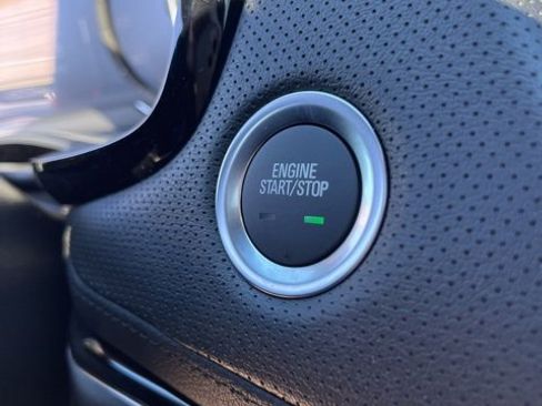 New 2025 Cadillac XT6 Luxury image 23