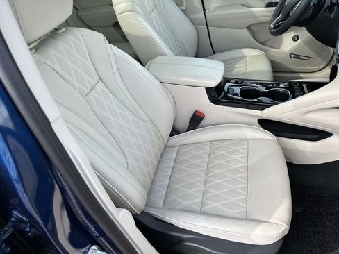 Certified 2023 Buick Envision Avenir image 28