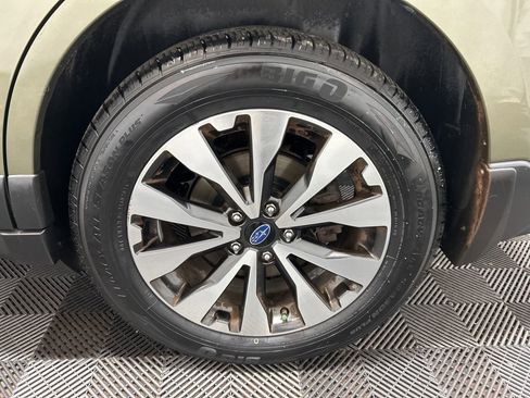 Used 2015 Subaru Outback 3.6R Limited image 30