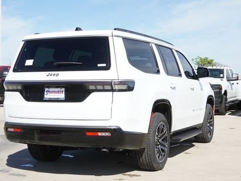 New 2026 Jeep Grand Wagoneer 2WD image 9