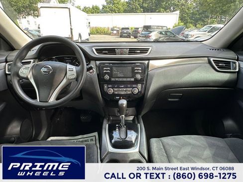 Used 2014 Nissan Rogue SV image 18