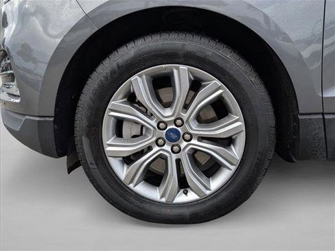 Used 2022 Ford Edge Titanium image 21