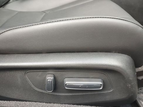 Used 2023 Honda Accord Touring image 12