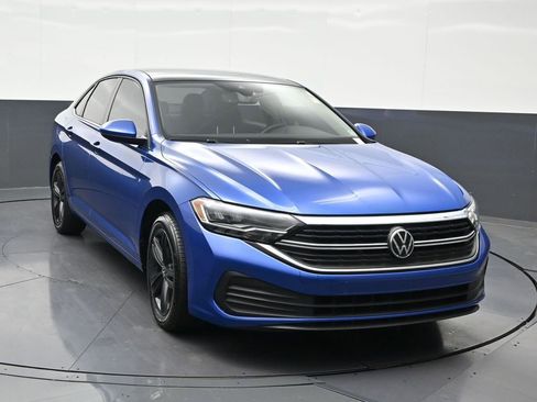 Used 2022 Volkswagen Jetta SE FWD image 7
