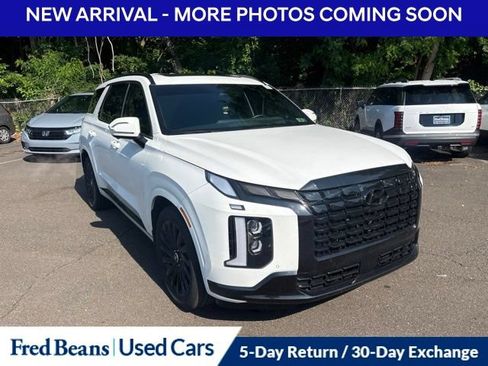 Used 2025 Hyundai Palisade Calligraphy AWD/4WD image 3