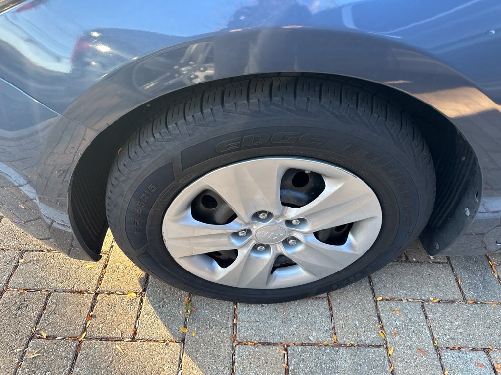 Used 2016 Kia Forte LX FWD image 13