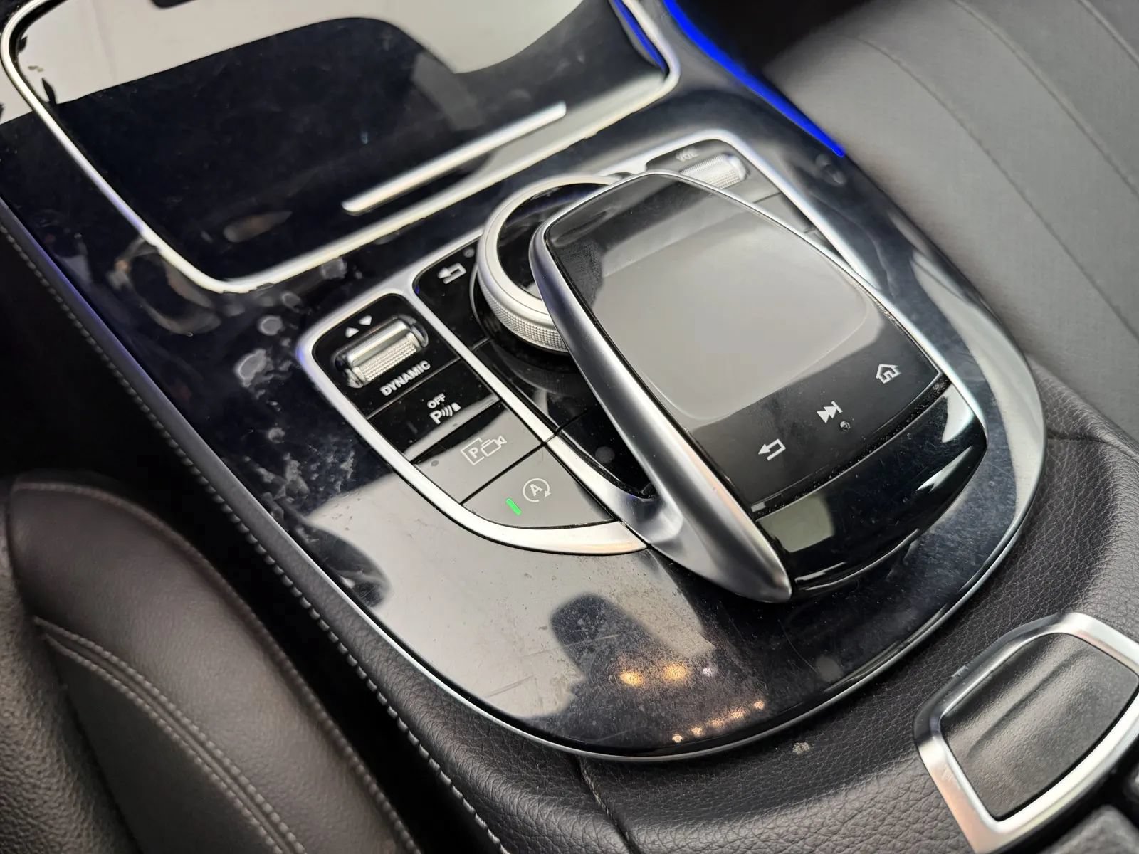 Used 2017 Mercedes-Benz E 300 4MATIC image 19