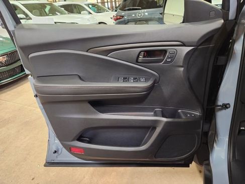 Certified 2024 Honda Passport TrailSport image 22