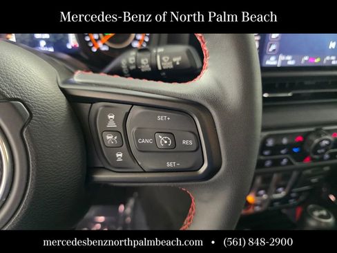 Used 2024 Jeep Wrangler Rubicon w/ Technology Group AWD/4WD image 16