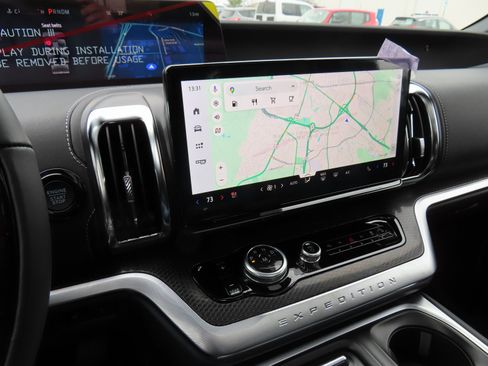 New 2025 Ford Expedition Max Platinum w/ Stealth Appearance Package image 12