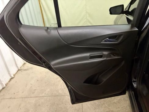 Used 2021 Chevrolet Equinox LT FWD image 24