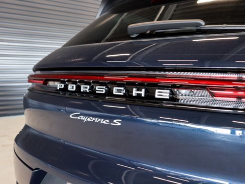 New 2025 Porsche Cayenne S image 30