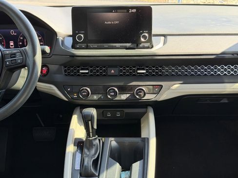 Used 2023 Honda Accord EX image 16