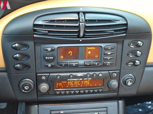 Used 2000 Porsche 911 Carrera image 19