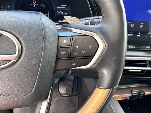 Used 2025 Lexus RX 450h AWD w/ Luxury Package image 30