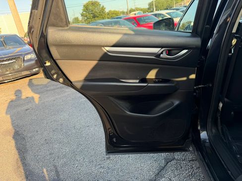 Used 2019 MAZDA CX-5 Sport FWD image 16