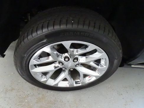 Used 2019 Chevrolet Tahoe Premier AWD/4WD image 30
