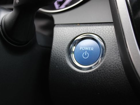 Used 2022 Toyota Camry SE image 23