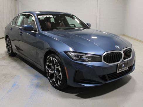 Certified 2025 BMW 330i xDrive Sedan w/ Premium Package image 4