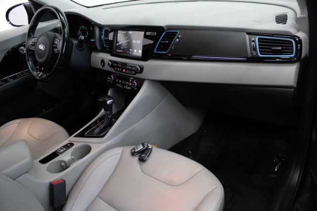 Used 2018 Kia Niro EX Premium FWD image 22