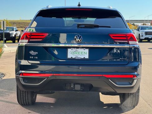Used 2023 Volkswagen Atlas Cross Sport SE w/ Panoramic Sunroof Package image 8