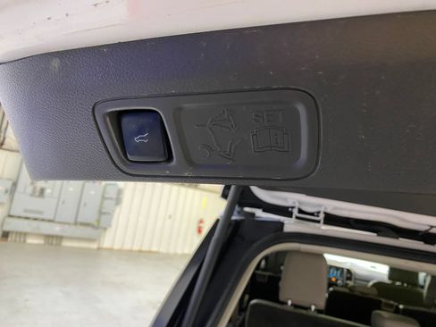 Used 2018 Ford Expedition Max XLT w/ Equipment Group 202A RWD image 33