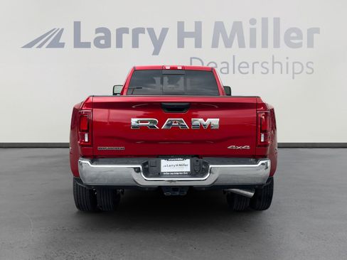 New 2026 RAM 3500 Big Horn AWD/4WD image 4