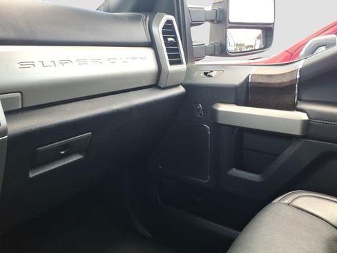 Used 2022 Ford F250 Lariat w/ Lariat Ultimate Package AWD/4WD image 21