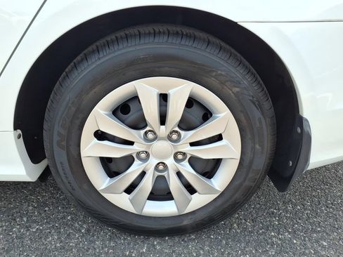 Used 2013 Hyundai Sonata GLS FWD image 17