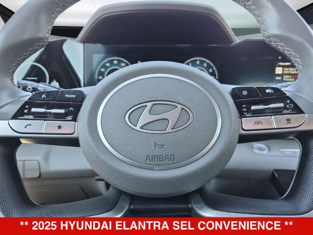 Used 2025 Hyundai Elantra SEL FWD image 22