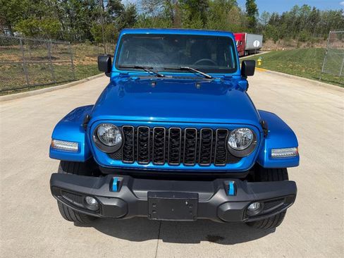 Used 2024 Jeep Wrangler Sport S w/ Convenience Group image 11