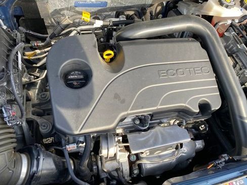 Certified 2024 Chevrolet Equinox LT w/ LPO, Floor Liner Package image 20