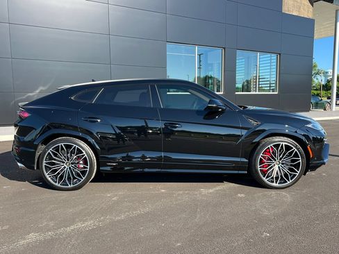 Used 2025 Lamborghini Urus SE AWD/4WD image 10