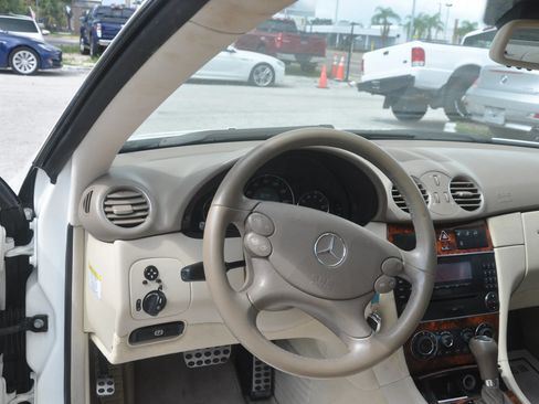 Used 2006 Mercedes-Benz CLK 350 Coupe image 19