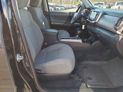 Used 2022 Toyota Tacoma SR5 image 22