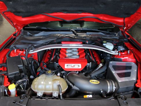 Used 2016 Ford Mustang GT Premium w/ Equipment Group 401A RWD image 28