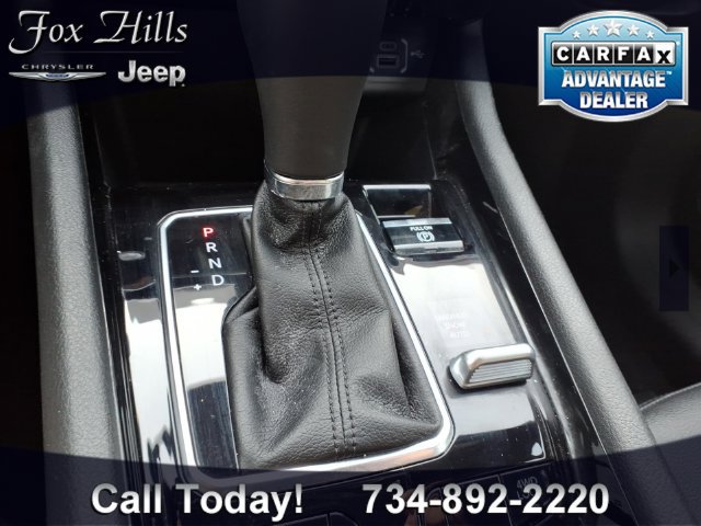 Certified 2024 Jeep Compass Limited w/ Sun and Sound Group AWD/4WD image 24