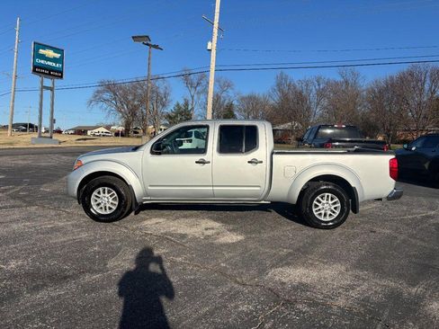 Used 2017 Nissan Frontier SV w/ SV Value Truck Package image 2