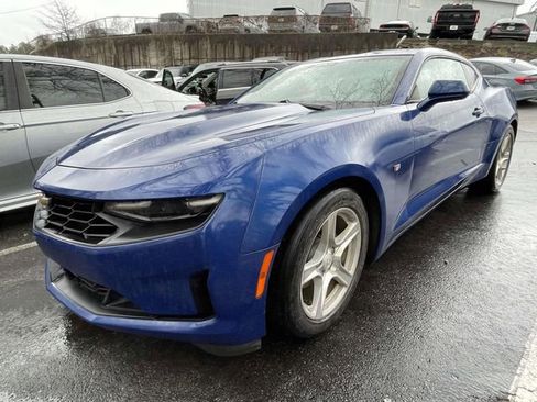 Used 2021 Chevrolet Camaro LT image 2