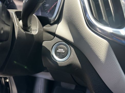 Certified 2023 Chevrolet Equinox LS w/ Driver Confidence II Package FWD image 16