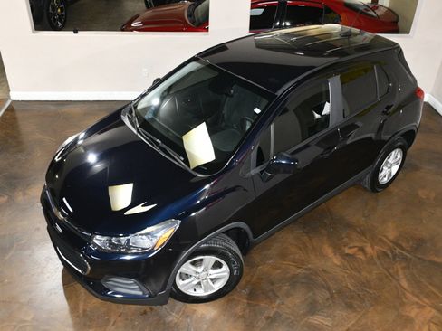 Used 2021 Chevrolet Trax LS w/ Tint and Cruise Package image 74