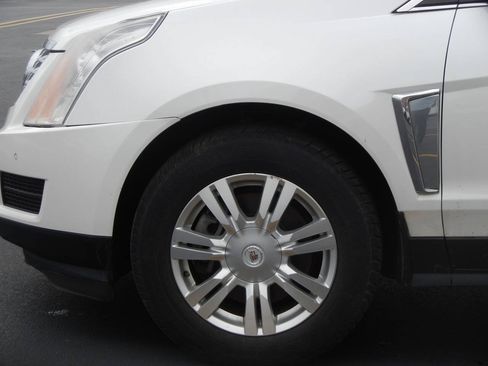 Used 2013 Cadillac SRX Luxury FWD image 14