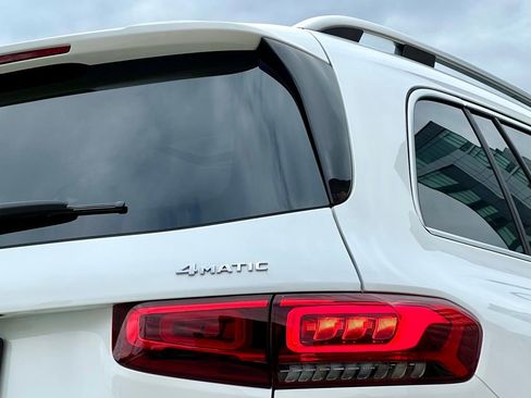 Certified 2023 Mercedes-Benz GLB 250 4MATIC image 10