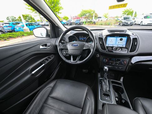 Used 2017 Ford Escape Titanium AWD/4WD image 33