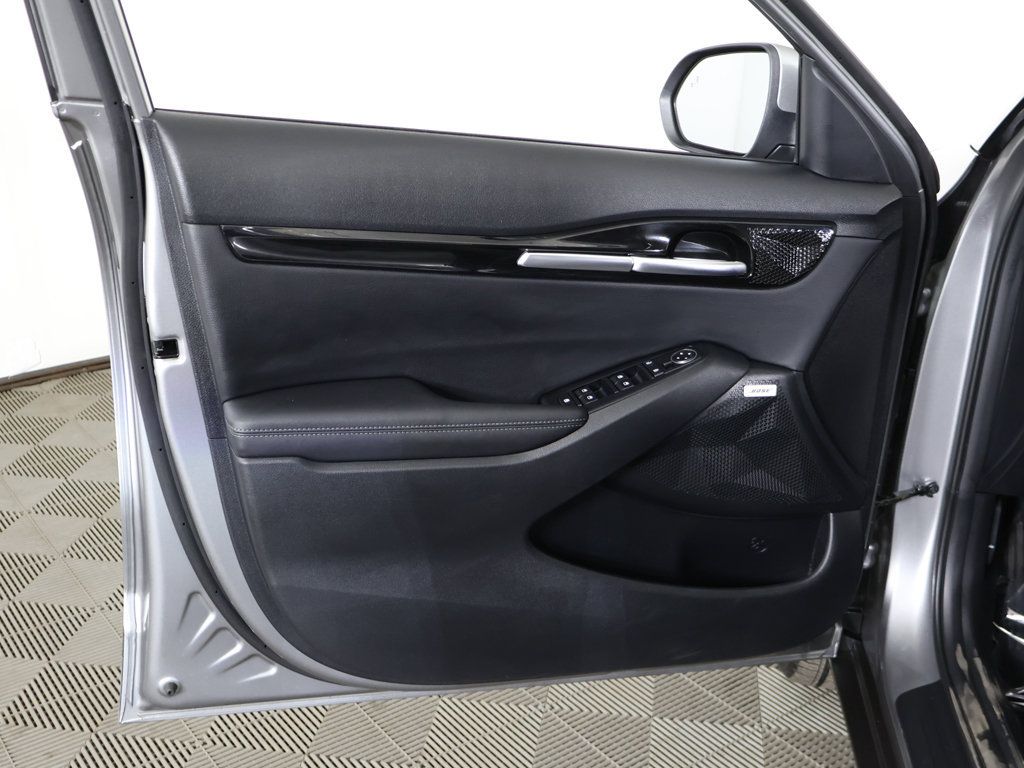 Used 2024 Kia Seltos SX w/ SX Sunroof Package AWD/4WD image 26