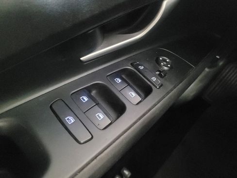 Used 2024 Hyundai Elantra SEL FWD image 27