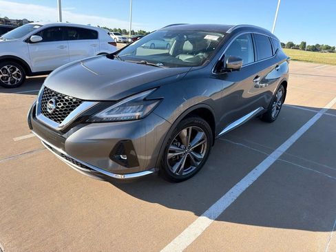 Used 2019 Nissan Murano Platinum FWD image 1