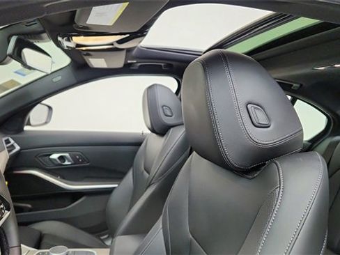 Used 2025 BMW 330i xDrive Sedan image 33