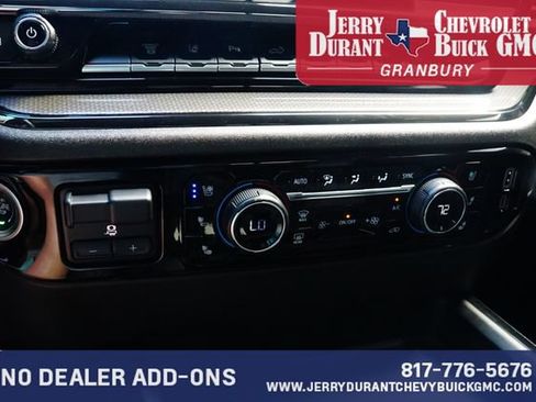 Used 2024 Chevrolet Silverado 2500 ZR2 w/ Technology Package AWD/4WD image 13